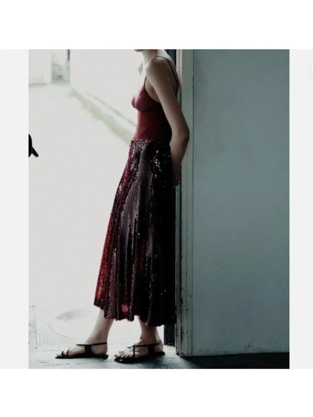 Zara Womens Sequin Midi Skirt XL Red Burgundy BLOGGERS Glam 2560/132 NWT